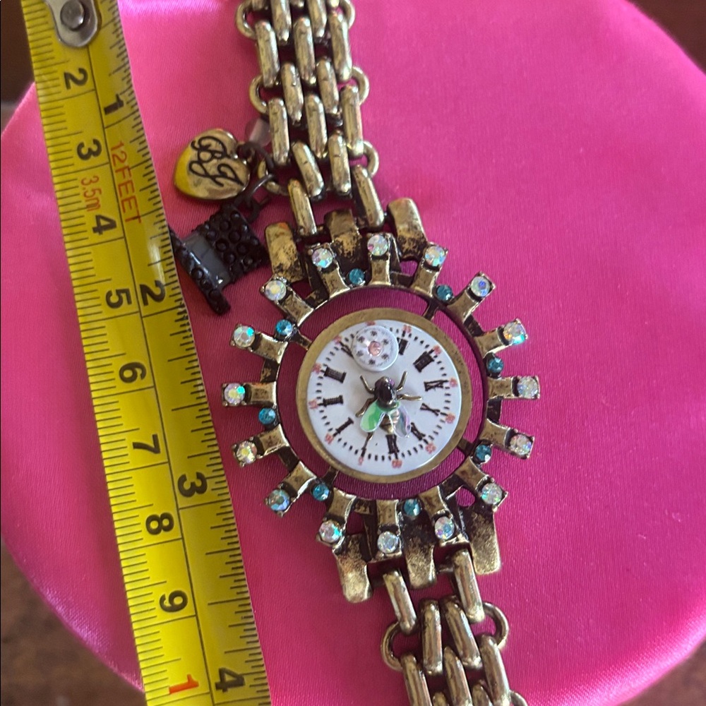 Betsey Johnson TIME FLIES Bracelet!! - Picture 3 of 8